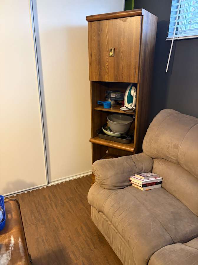 Holly Mills's room
