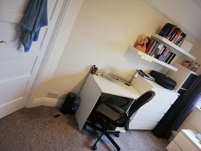 Dave's room