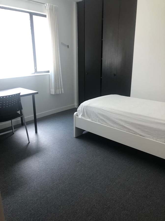 Ken's room