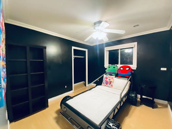 Mohammad's room