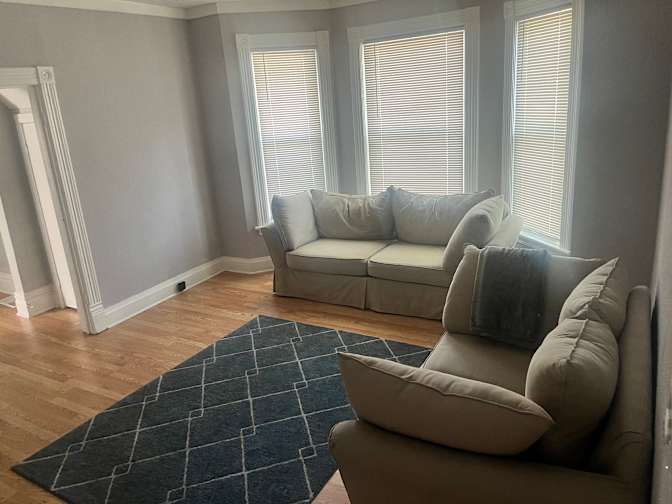 RL Homes's room