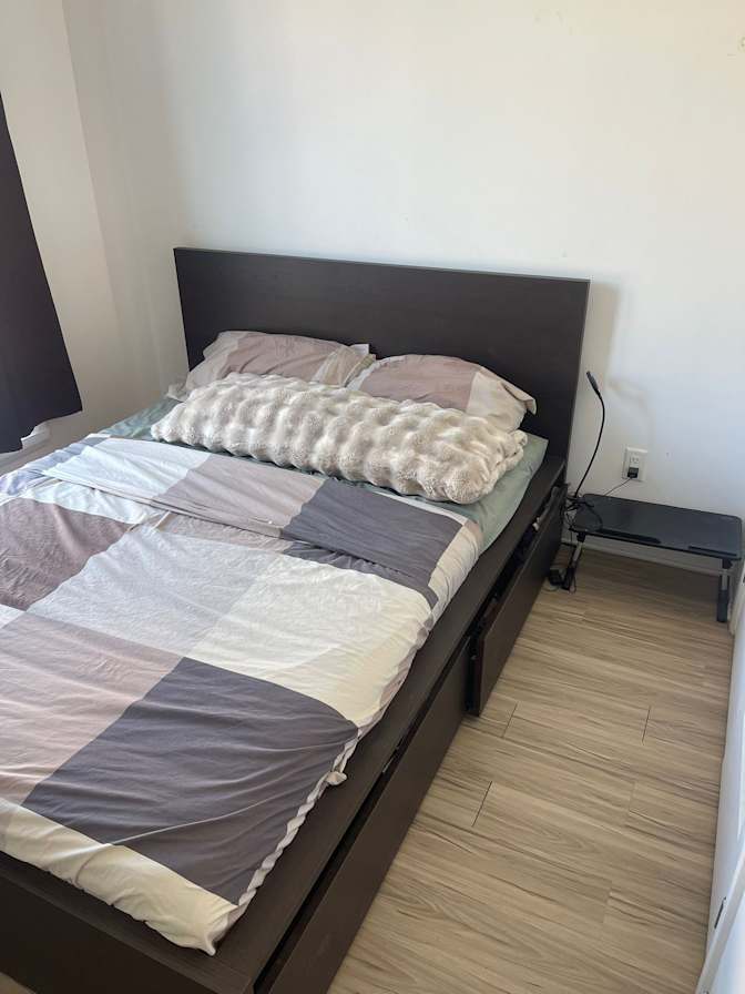 Toni's room