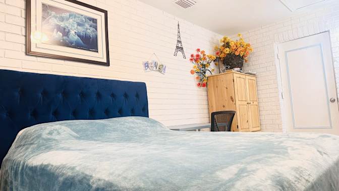 anna's room