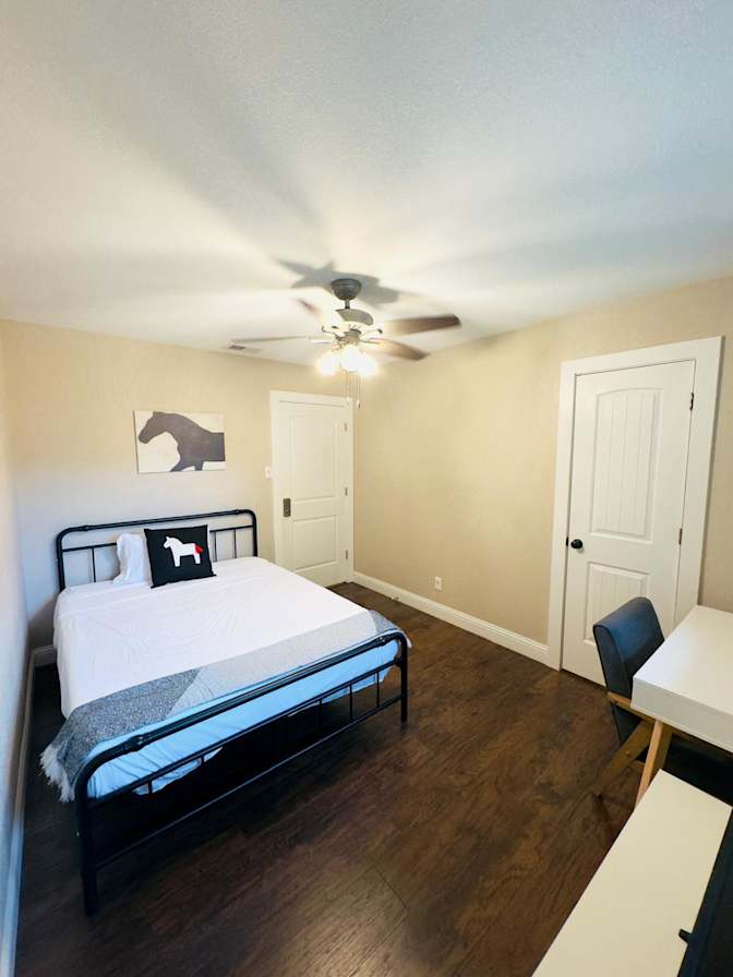 PadSplit's room