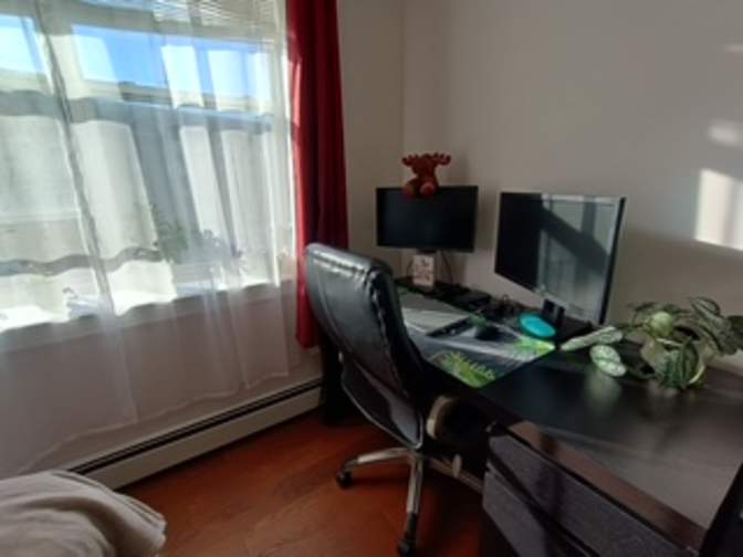 Santhi Varanasi's room