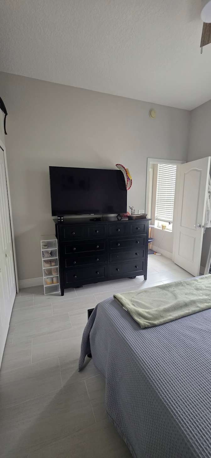Michael Bustos's room