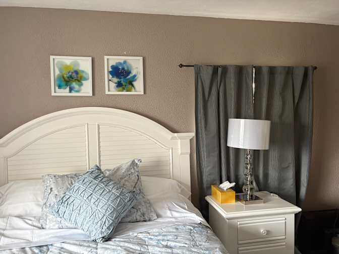 Lynn's room
