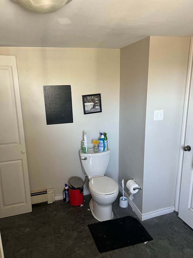 Shahlan's room