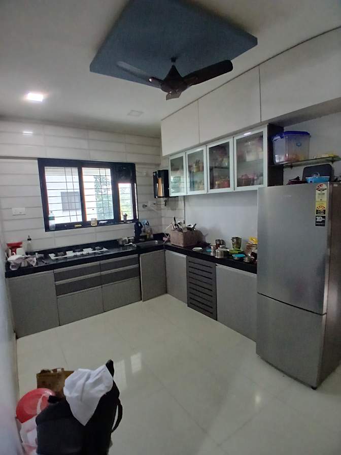 Komal's room