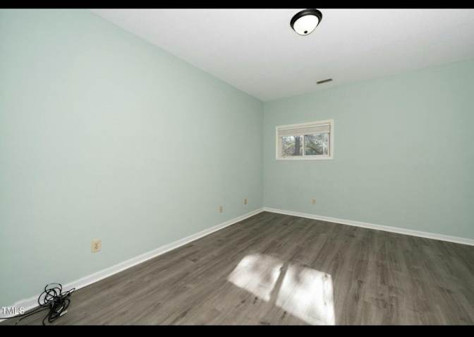 Alcove Rooms's room