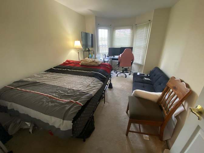 Vivian's room