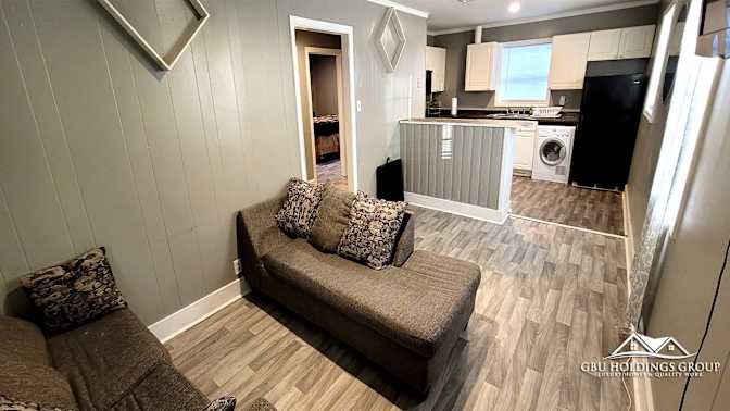 GBU Holdings Group's room