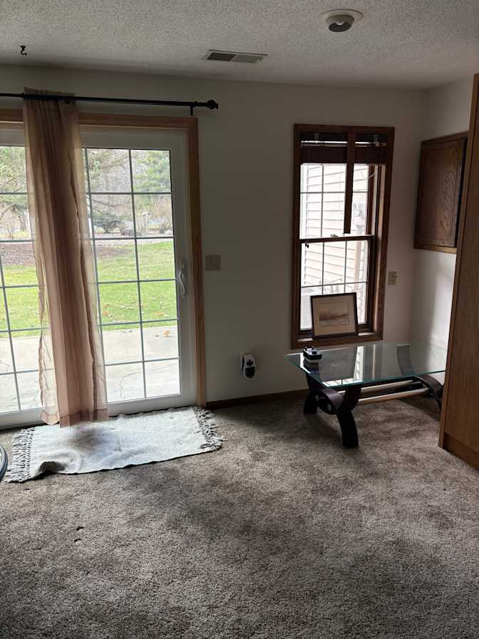 Tom's room