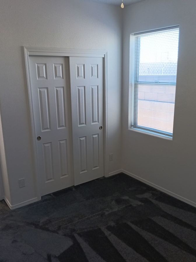 Eleanor  Lymon's room