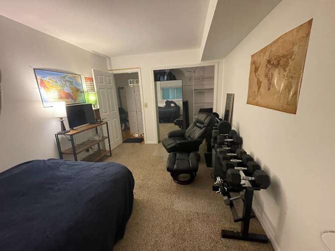 PRIVATE BEDROOM - Danbury - Connecticut - Office - Music - Craft Studio's room