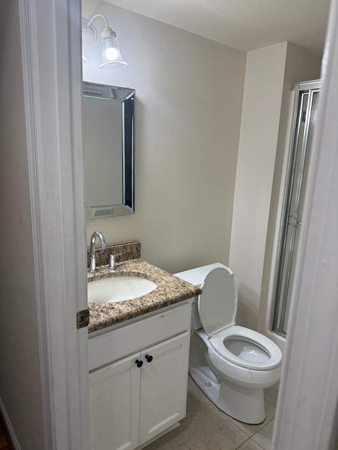 isaac ansah's room