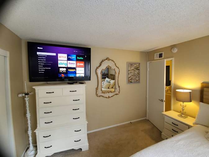 Mark's room