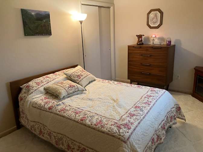 Stephanie's room