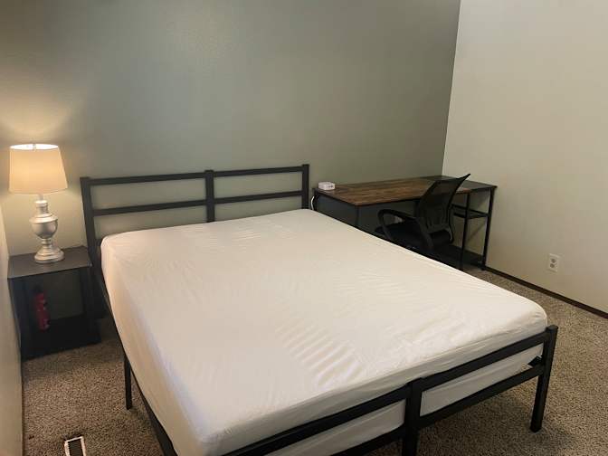 Claudia Davis's room