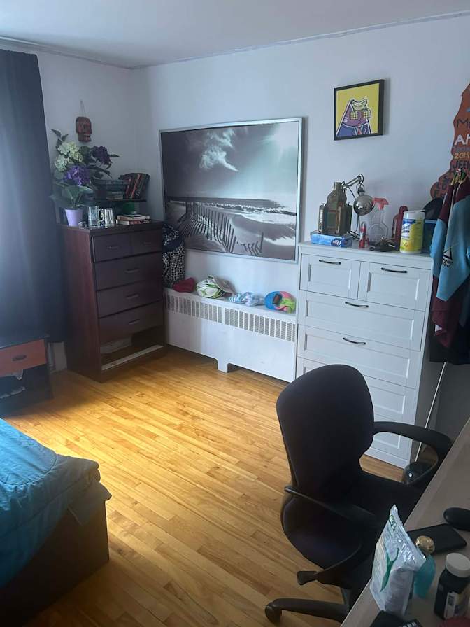 YASSINE's room
