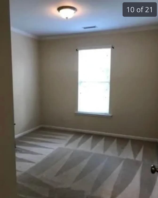 Alcove Rooms's room
