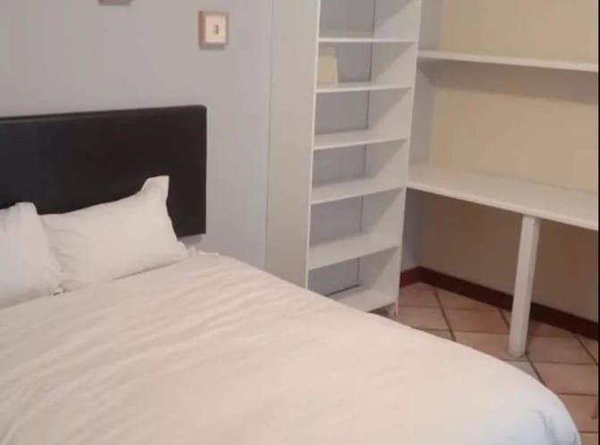 Omalo's room