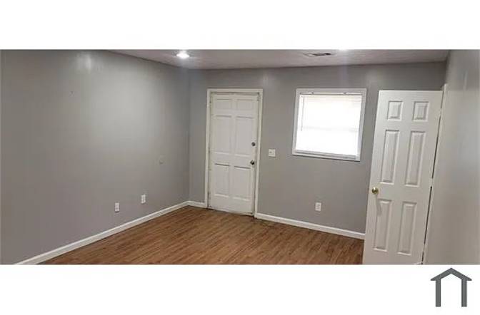 Alcove Rooms's room