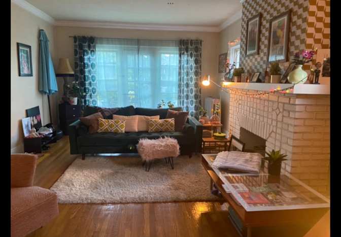 Cleveland Heights's room
