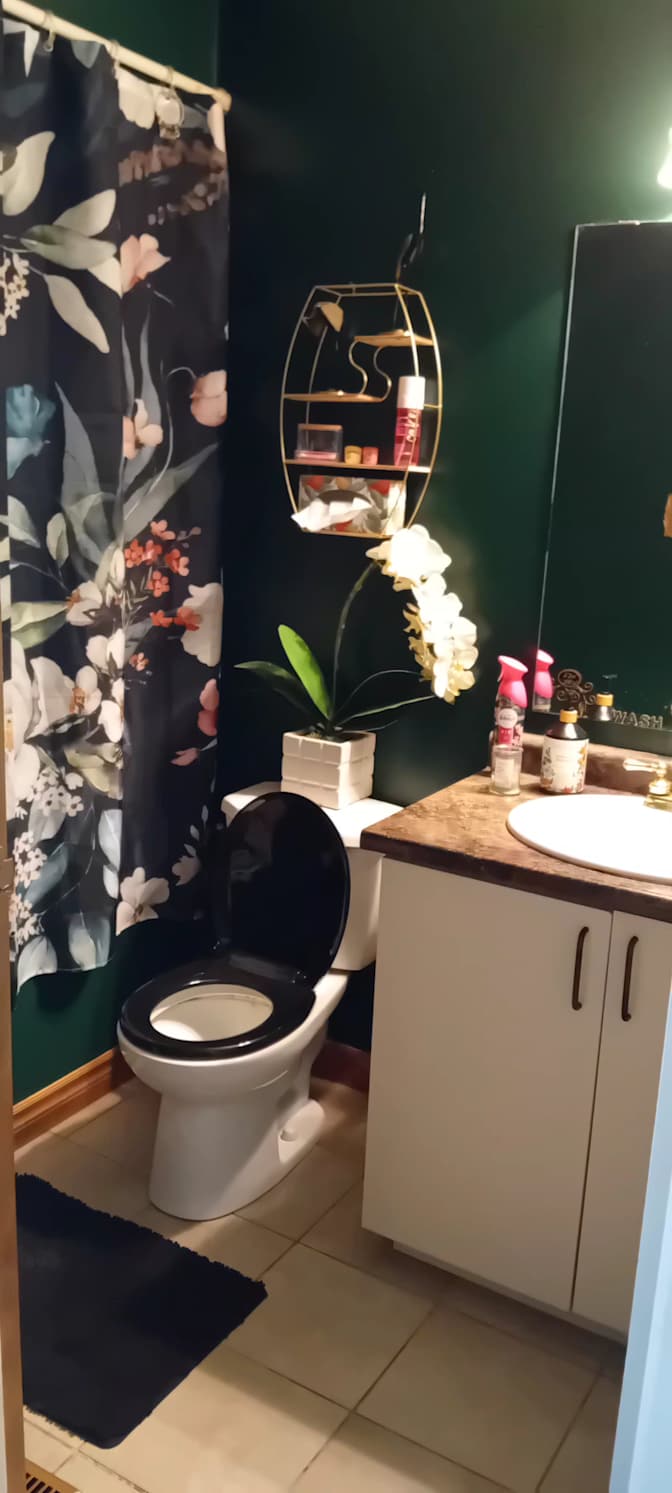 Sweet Lou's room