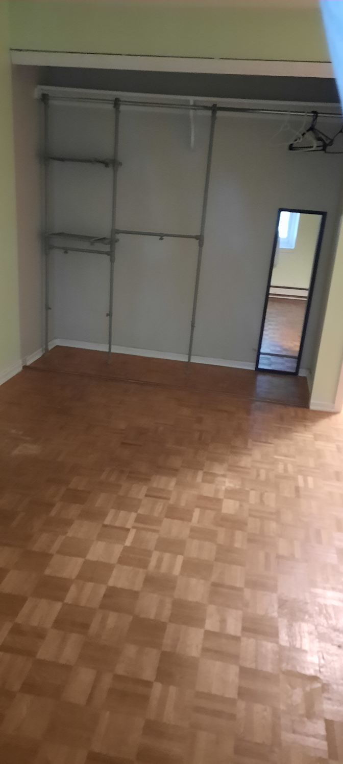 Sydney Manuel's room
