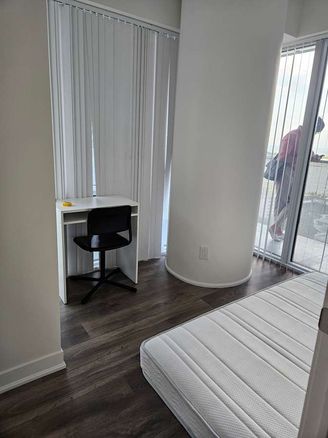 Tian's room