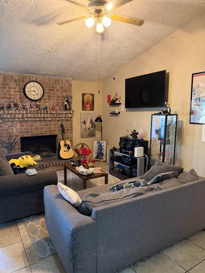 Genji and Pita's room