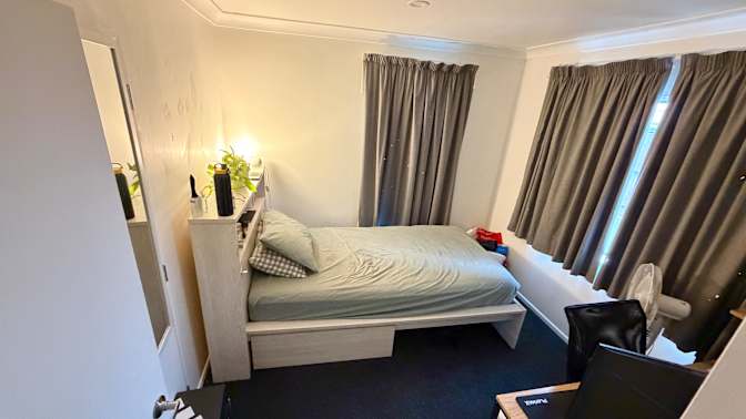 Albin's room