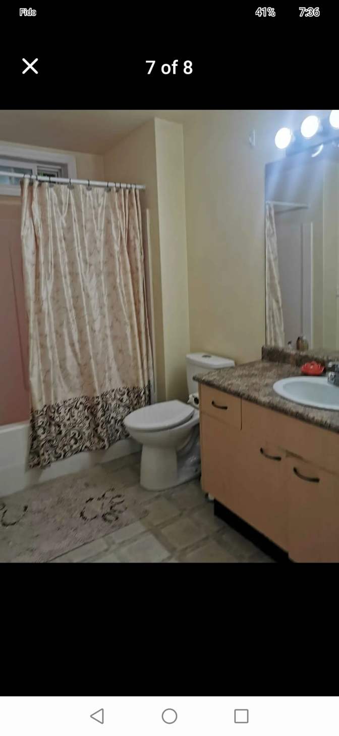 Tom's room