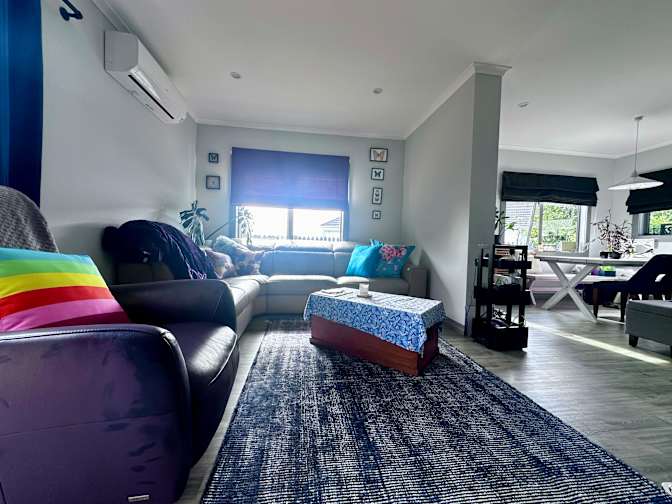 Alet's room