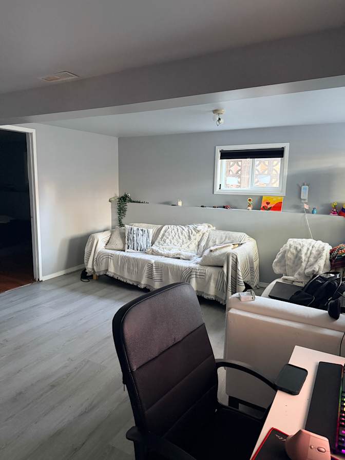 Josselyn's room