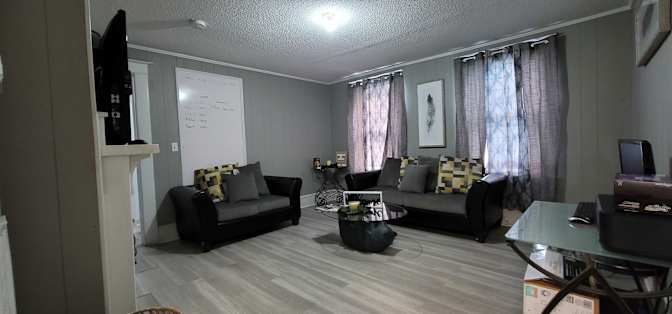 GBU Holdings Group's room