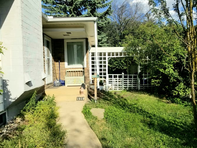 Jennah Martens-Forrester's room