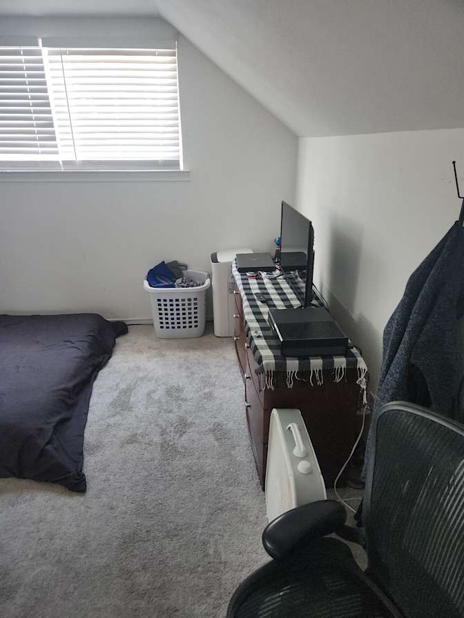 Taibe's room