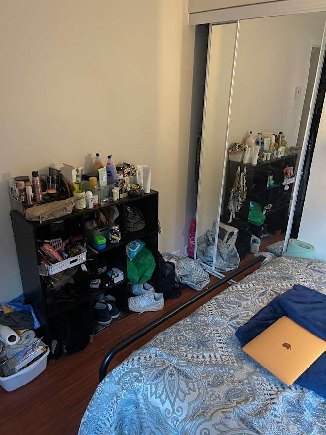 ochi's room