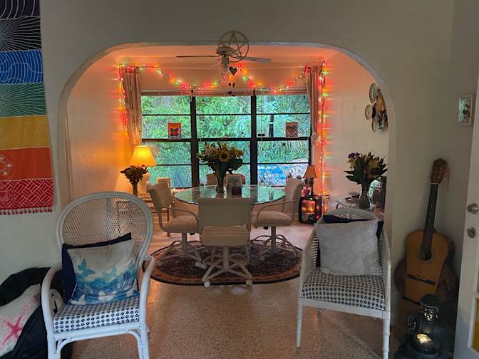 Mayara's room