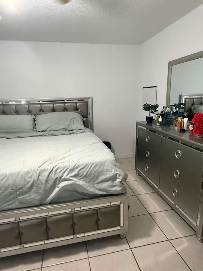 Darlee's room