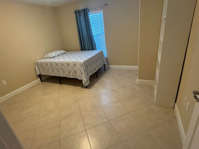 Omely's room