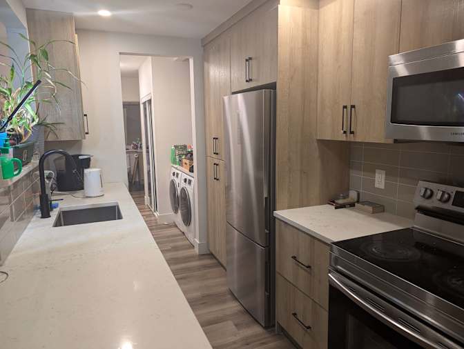 Shen Taschereau's room