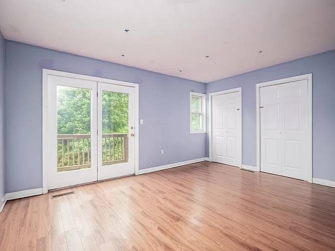 Daniel C.'s room