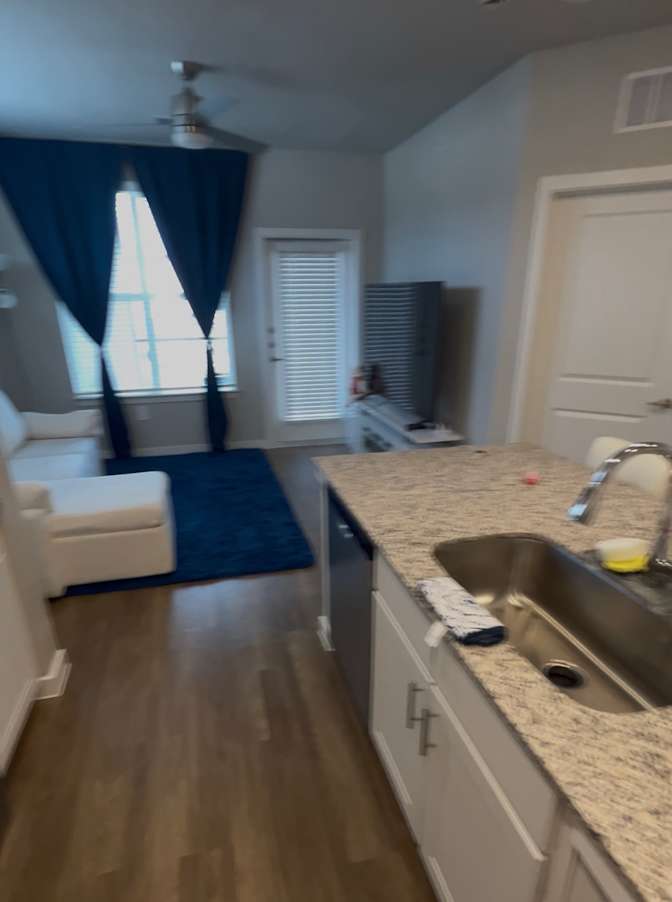 Alfredo Martinez's room