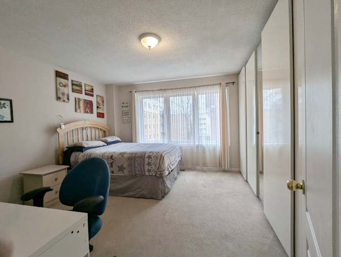 Mark Kay's room