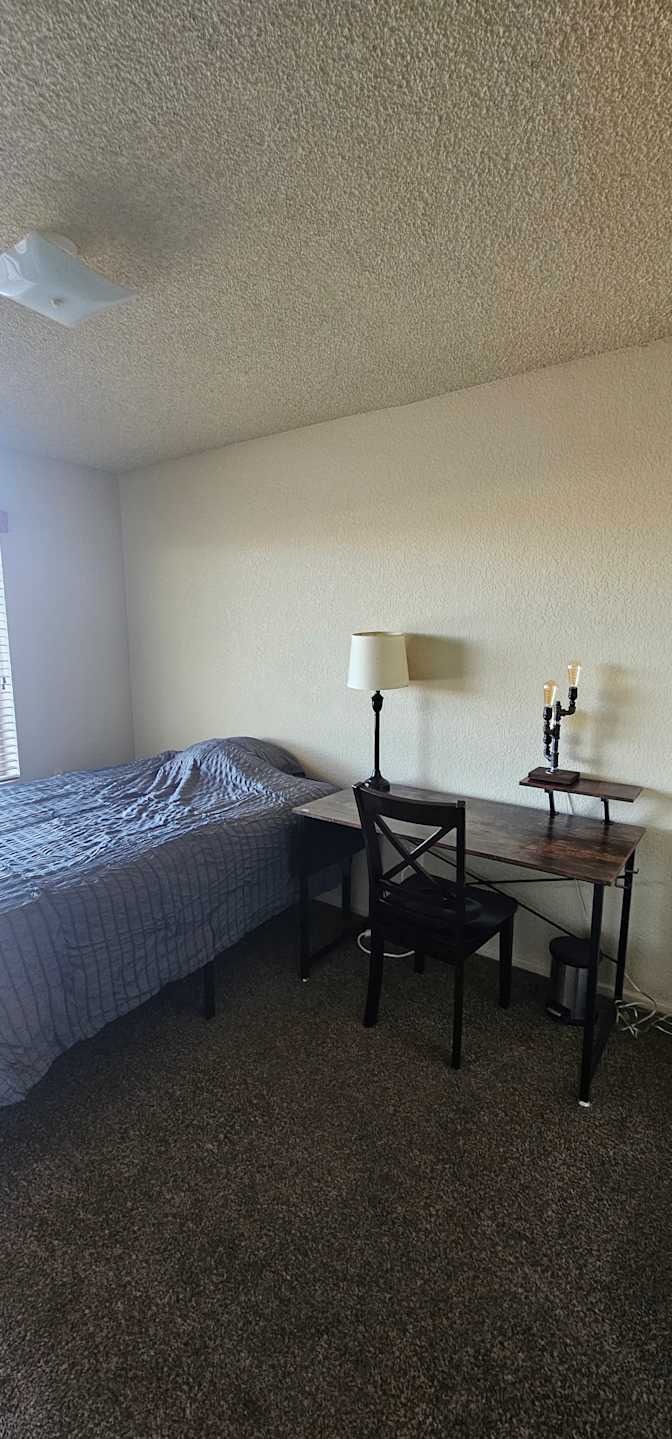 Thomas's room