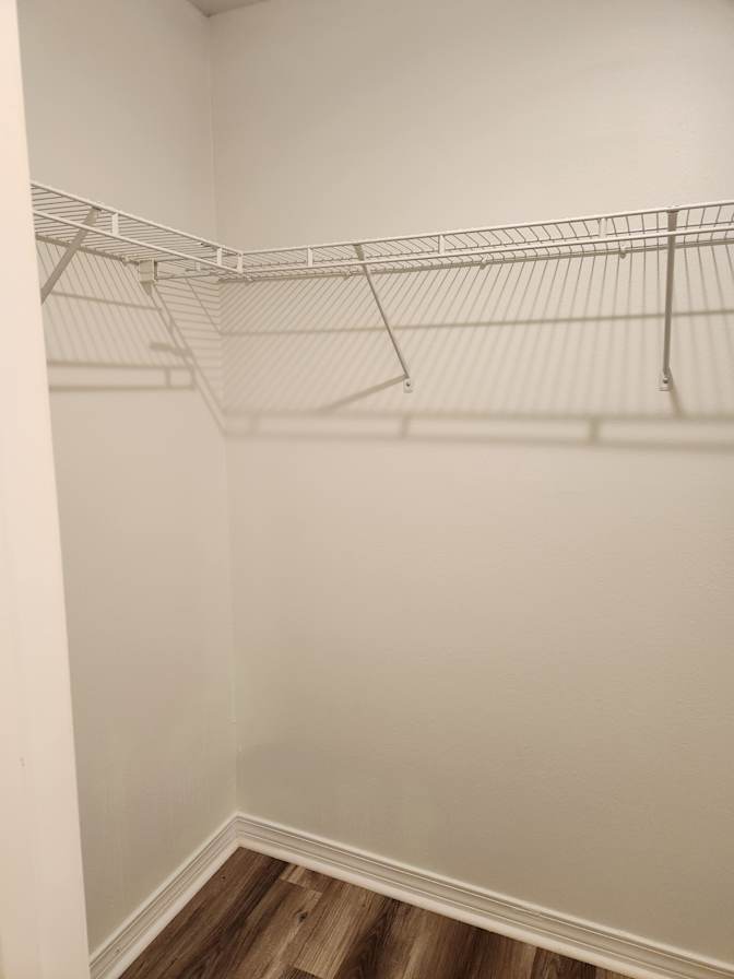 Robin Aviles's room