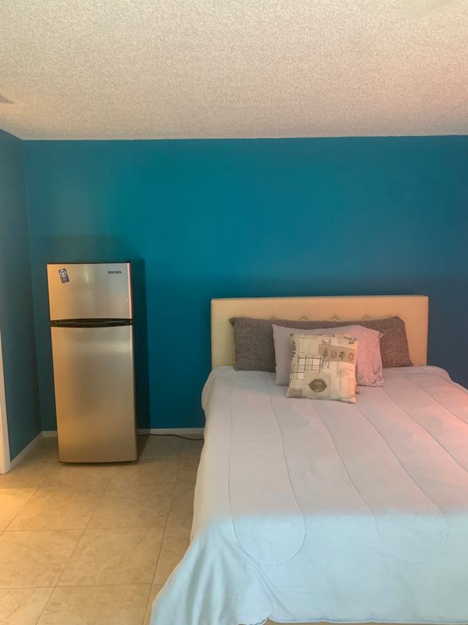 Elise's room